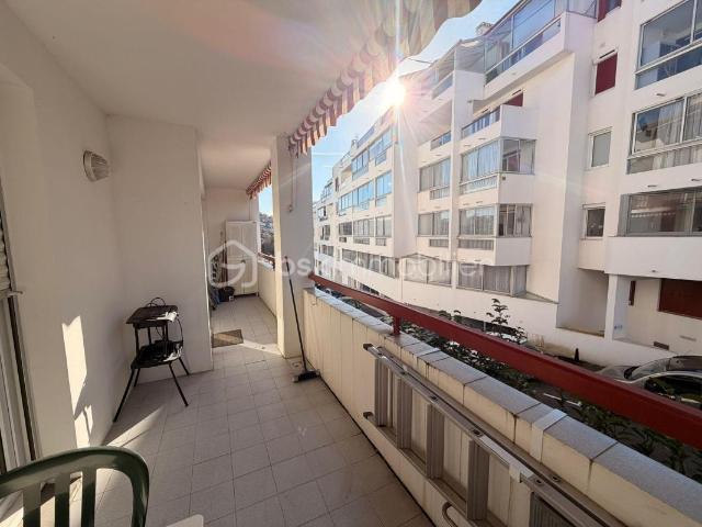 Appartement coeur de ville 2 pièces 36m2 avec Parking