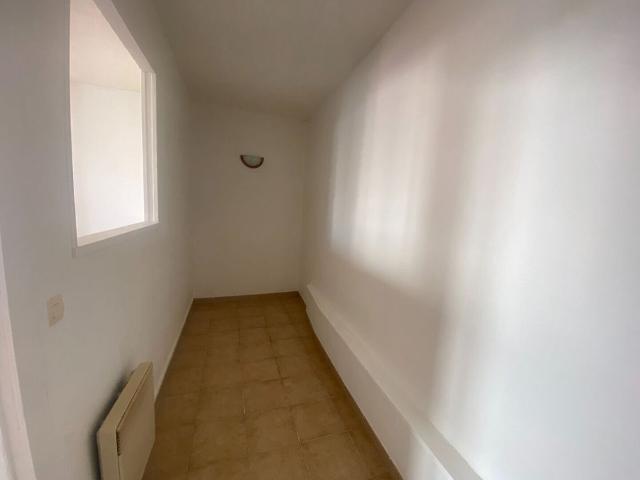Appartement Corbeil Essonnes 1 pièce s 23.61 m2