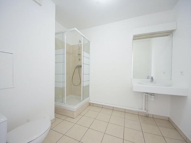 Appartement Corbeil Essonnes 1 pièce s 29.25 m2 meublé