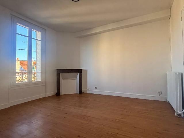 Appartement Corbeil Essonnes 2 pièce s 44.14 m2