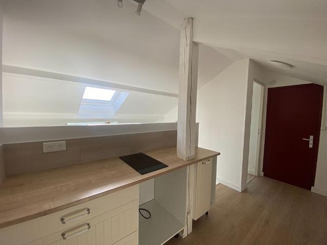 Appartement Corbeil Essonnes 2 pièce s 27.64 m2