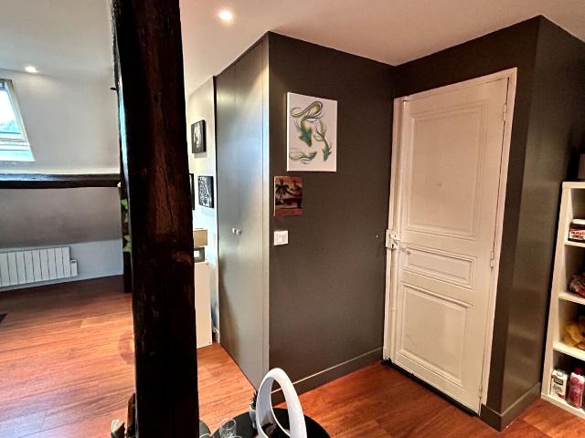 Appartement Corbeil Essonnes 2 pièce s 31.07 m2