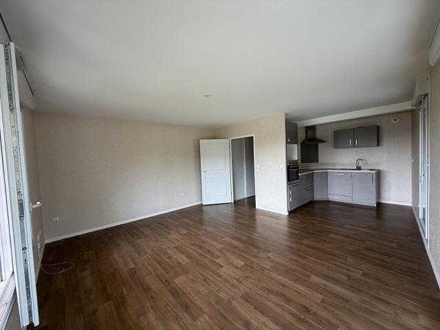 Appartement Cormontreuil 3 pièce s 74 m2 avec loggia et stationnement