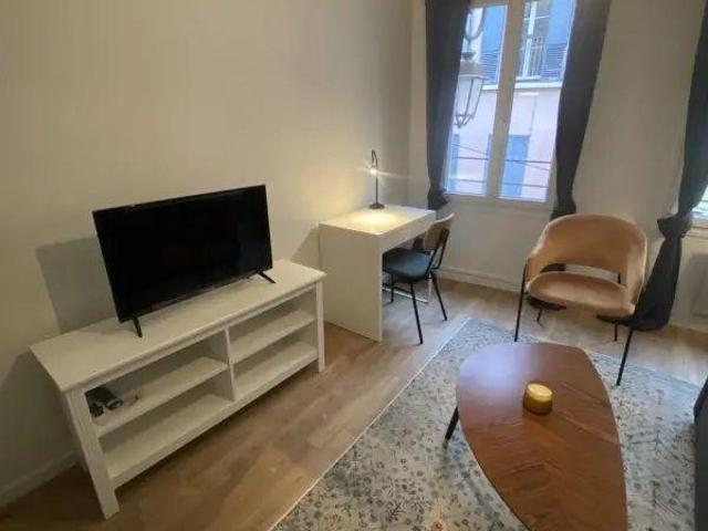 Appartement cosy, décoré avec soin