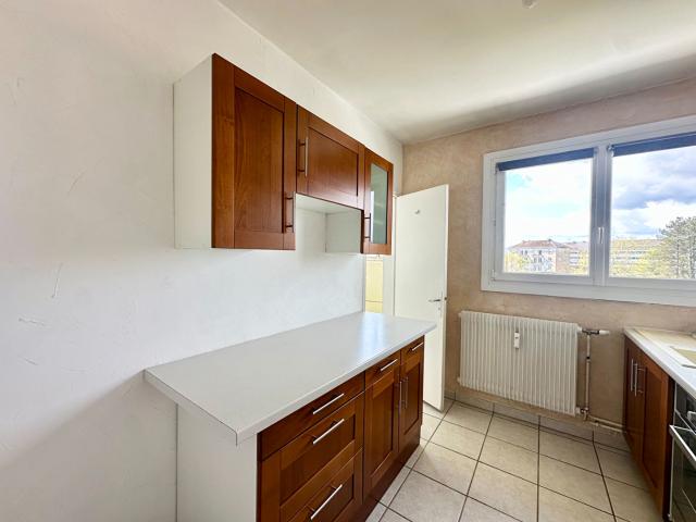 Appartement cosy 4 pièces au dernier étage à Besançon Quartier Palente