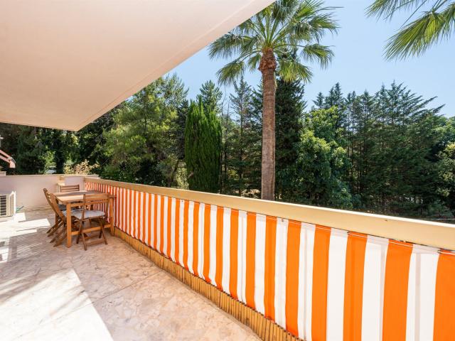 Appartement Coup De Coeur ! Dernier Etage Petite Residence. 55m² Vence