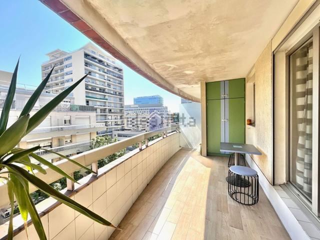 Appartement, Courbevoie