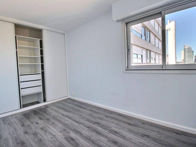 Appartement Courbevoie 2 pièces 51.79 m2
