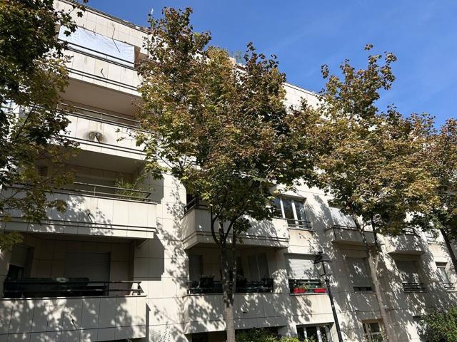 Appartement, Courbevoie