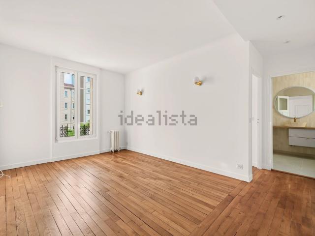 Appartement, Courbevoie