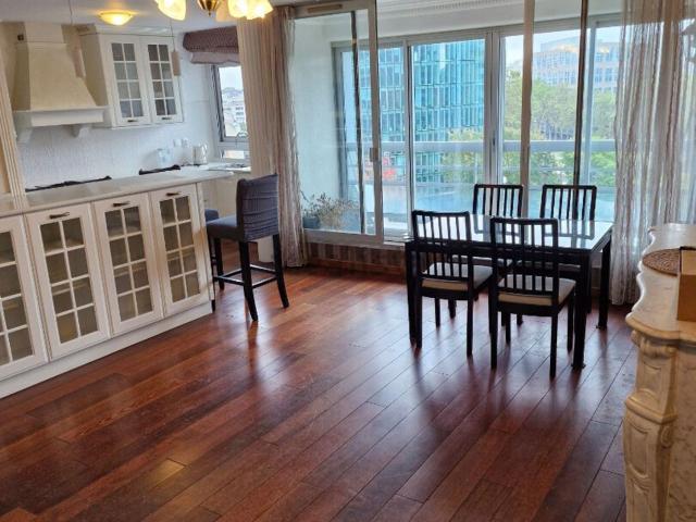 Appartement, Courbevoie