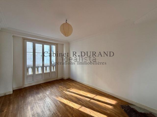 Appartement, Courbevoie