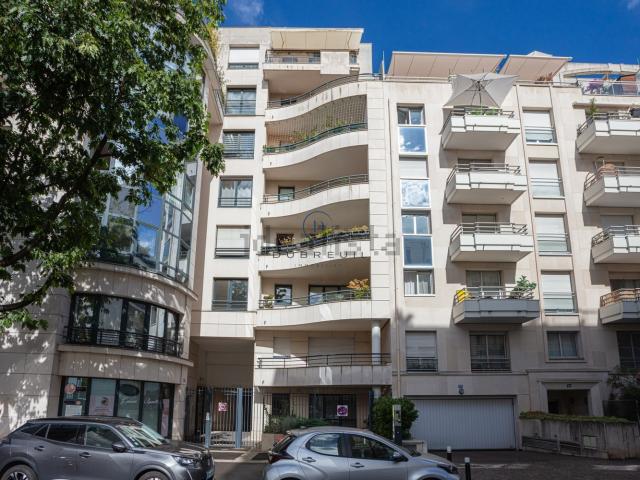 Appartement, Courbevoie