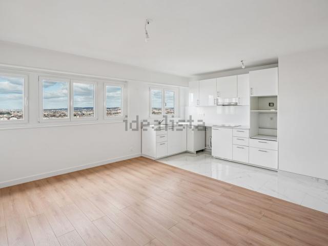 Appartement, Courbevoie