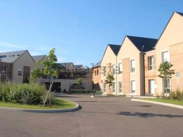 Appartement, Courtenay