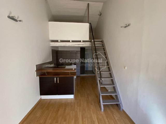 Appartement Courthezon 1 pièce s 22.2 m2