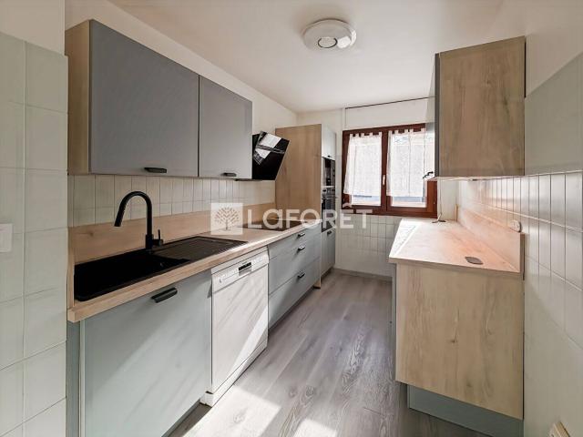 Appartement Coye La Foret 2 pièces 56.02 m2