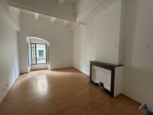 Appartement Cremieu 4 pièce s 10 m2