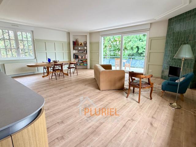 Appartement d’exception – 5 pièces meublé de 127 m² avec terrasse, garage et jardin – Quartier de l’Orangerie Exceptionnel 3 pièces 71.3m² Quartier Contades à STRASBOURG Magnifique 4 pièces 123.8m² en hyper centre de Strasbourg Magnifique 1 pièce 31m² meu