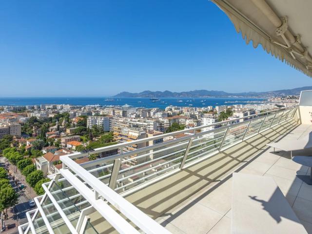 Appartement d’exception de 103 m² au cœur du quartier Califo. 424m² Cannes