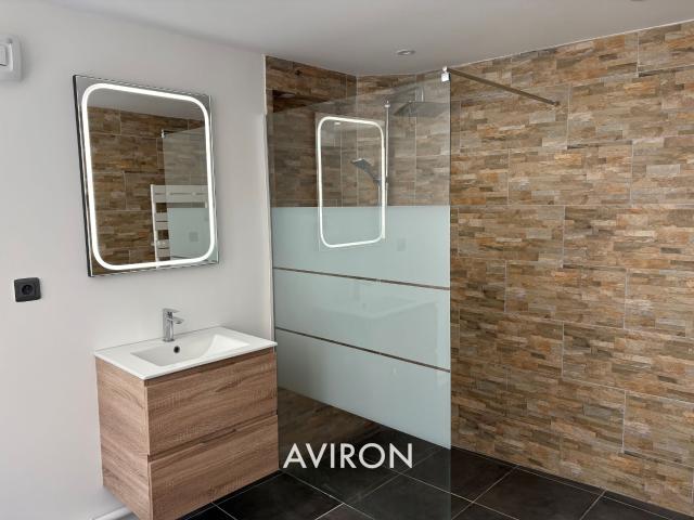 APPARTEMENT DANS LONGERE