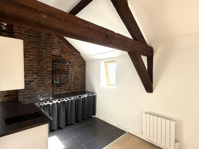 APPARTEMENT DE 44M² COURRIERES