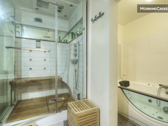 Appartement de 4 chambres à coucher