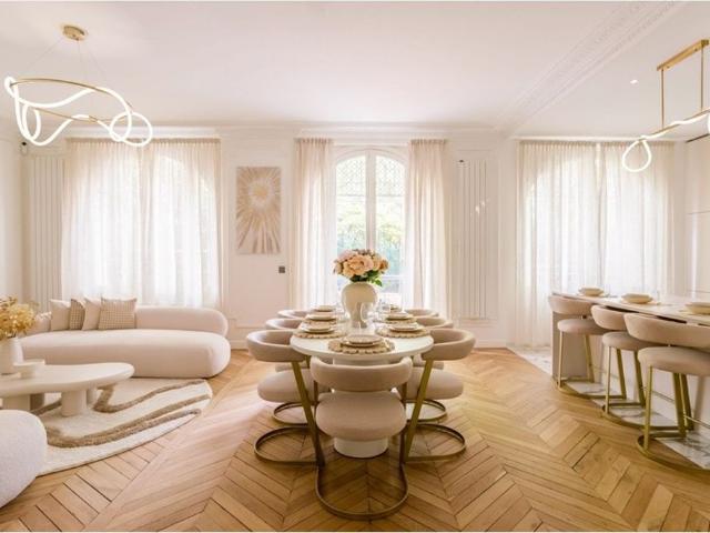 Appartement de 4 chambres de luxe à Tour Eiffel, Invalides – Ecole Militaire, Saint Thomas d’Aquin, Paris, Île de France
