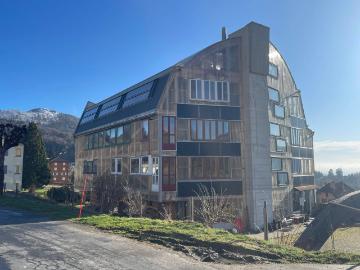 Appartement de 4 pièces au 2ème étage avec asensceur
