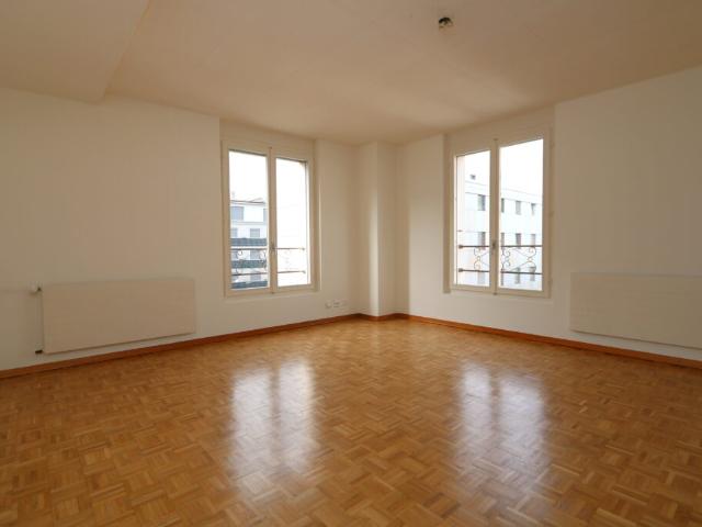 Appartement de 4 pièces aux Pâquis Régie du Centre