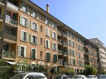 Appartement de 4 pièces avec balcon aux Acacias Régie du Centre