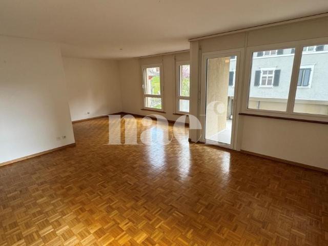 Appartement de 4 pièces avec balcon en centre ville