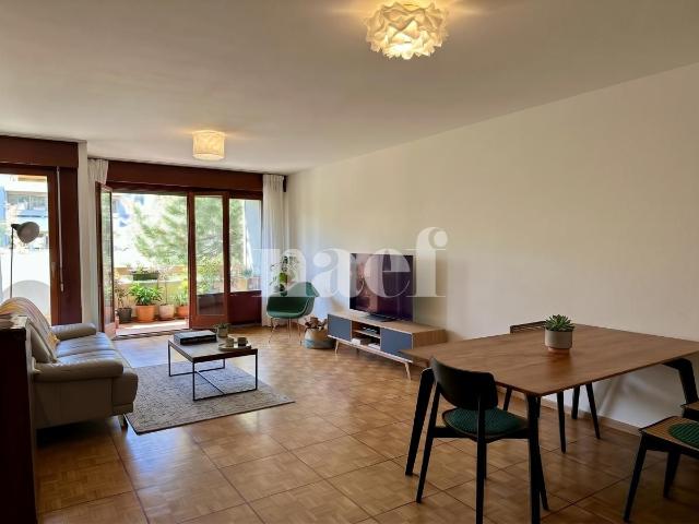 Appartement de 4 pièces avec parking intérieur à.