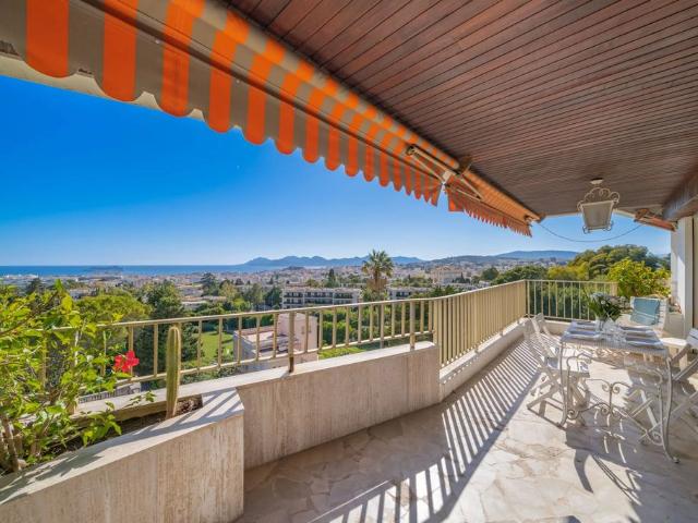 Appartement de 4 pièces de luxe en vente à Cannes, Provence Alpes Côte d'Azur