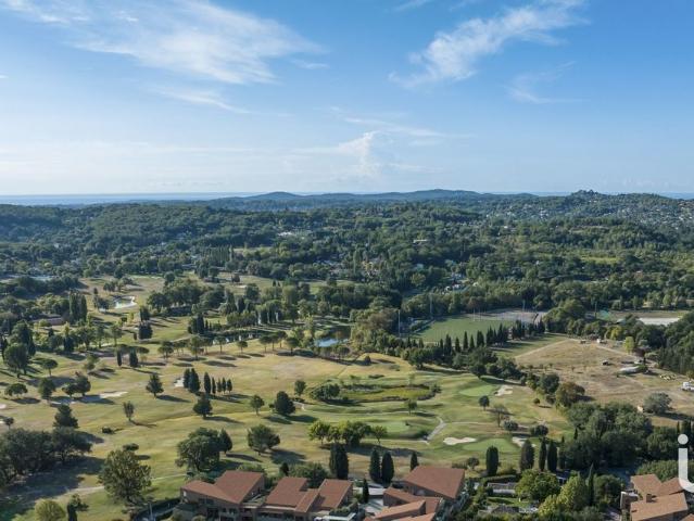 Appartement de 4 pièces de luxe en vente à Châteauneuf Grasse, France