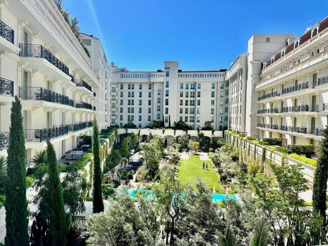 Appartement de 4 pièces de luxe en vente à Boulevard de la Croisette, Cannes, Alpes Maritimes, Provence Alpes Côte d'Azur