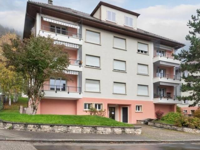 Appartement de 4 pièces rénové dans un quartier calme et ensoleillé