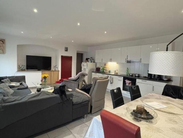 Appartement de 4.5 pièces au rez de chaussée