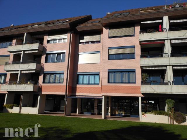 Appartement de 4.5 pièces au 1er étage avec balcon
