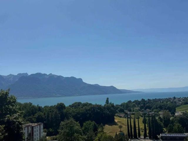 Appartement de 4.5 pièces au 3ème étage avec balcon