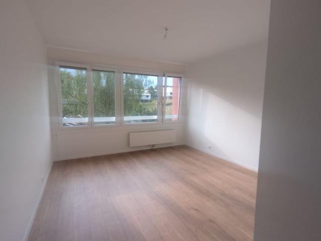 Appartement de 4.5 pièces au 3ème étage avec balcon