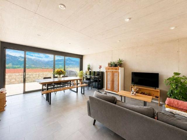 Appartement de 4.5 pièces à CHF 2'270. /mois charges comprises