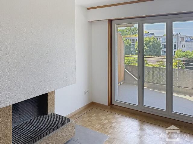 Appartement de 4.5 pièces rénové à Mont sur Rolle