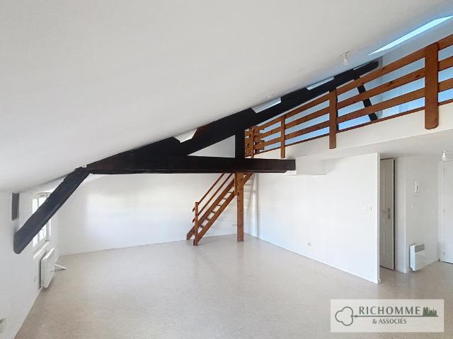 Appartement de 57 m² avec mezzanine Place de la République