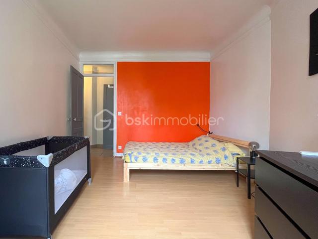 Appartement de 58 m² à Courbevoie