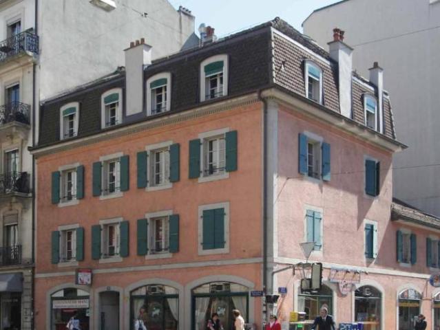Appartement de 5 pièces traversant à Plainpalais