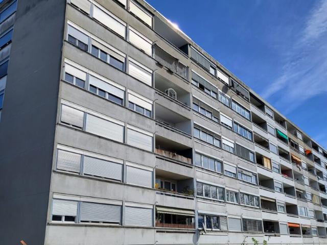 Appartement de 5 pièces avec balcon à Vernier Régie du Centre