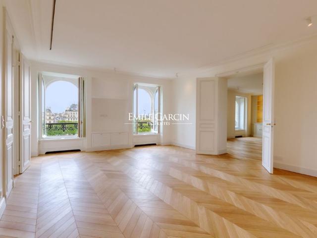 Appartement de 5 pièces de luxe en location à Champs Elysées, Madeleine, Triangle d’or, Paris, Île de France