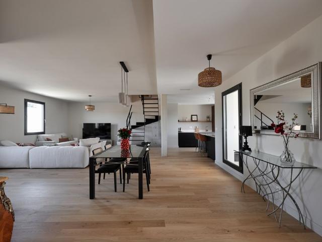 Appartement de 5 pièces de luxe en vente à Nîmes, Occitanie