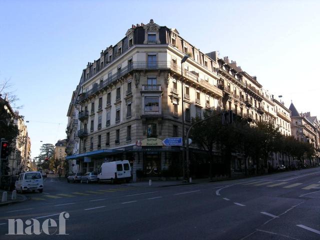 Appartement de 5 pièces situé aux Eaux Vives